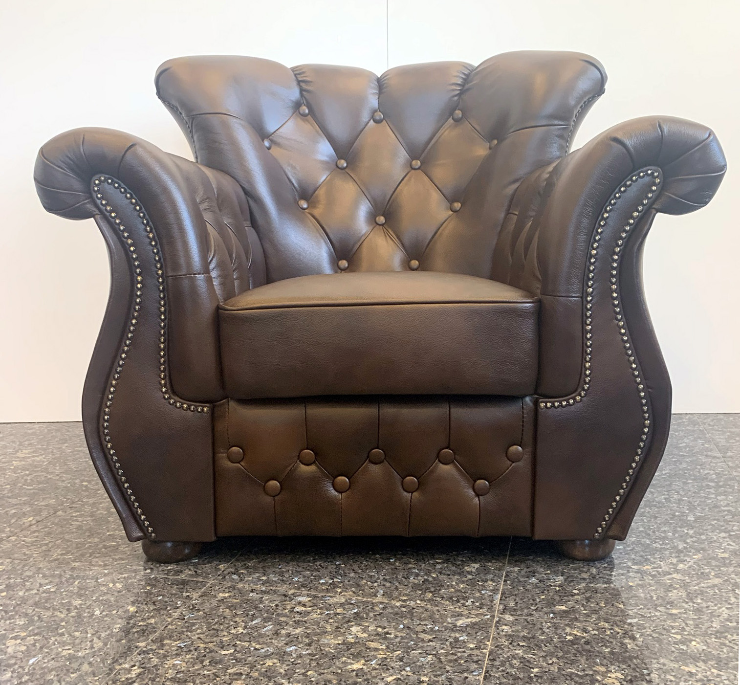 Chesterfield Monk fotel kzpbarna A5M