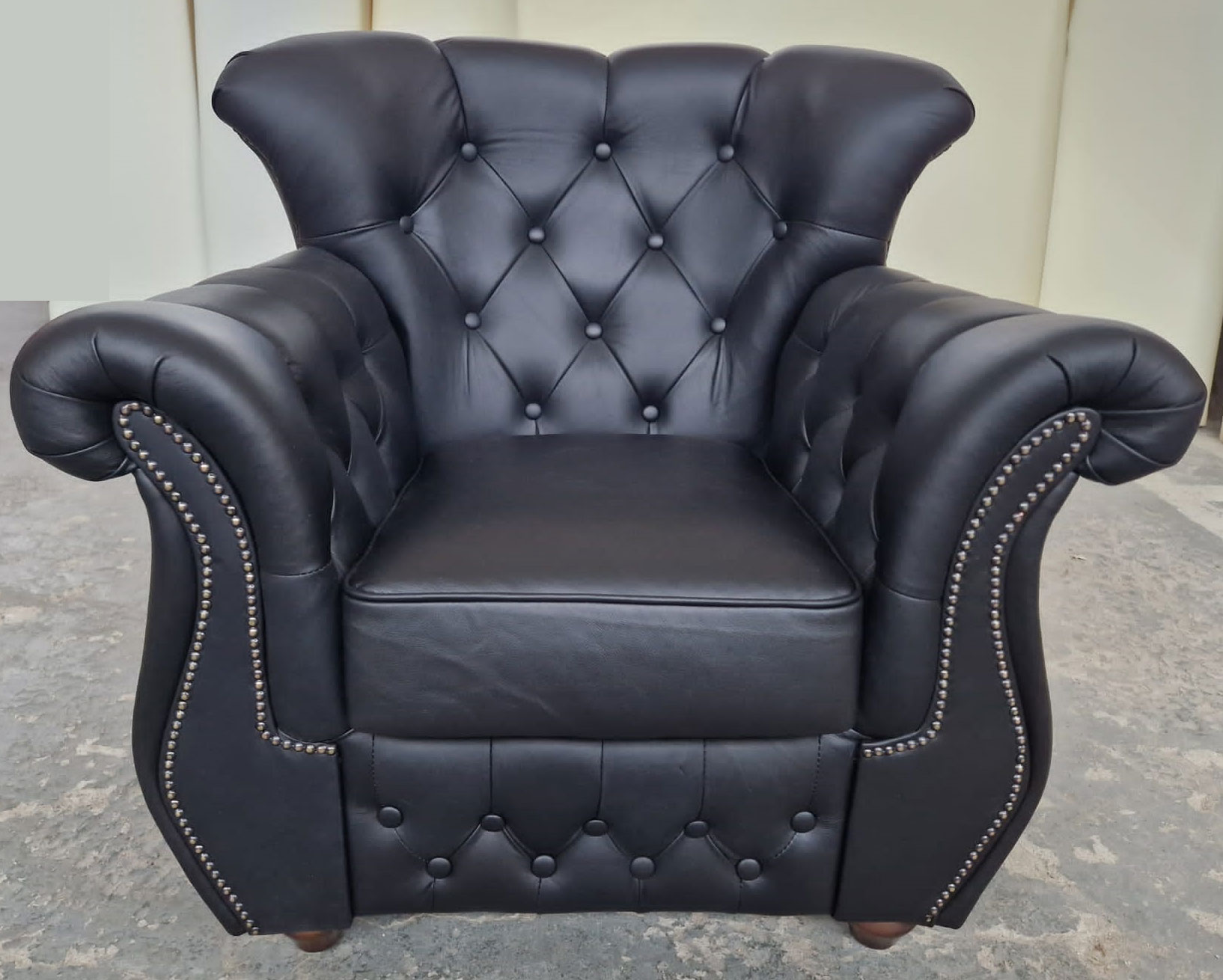 Chesterfield Monk brfotel fekete K70